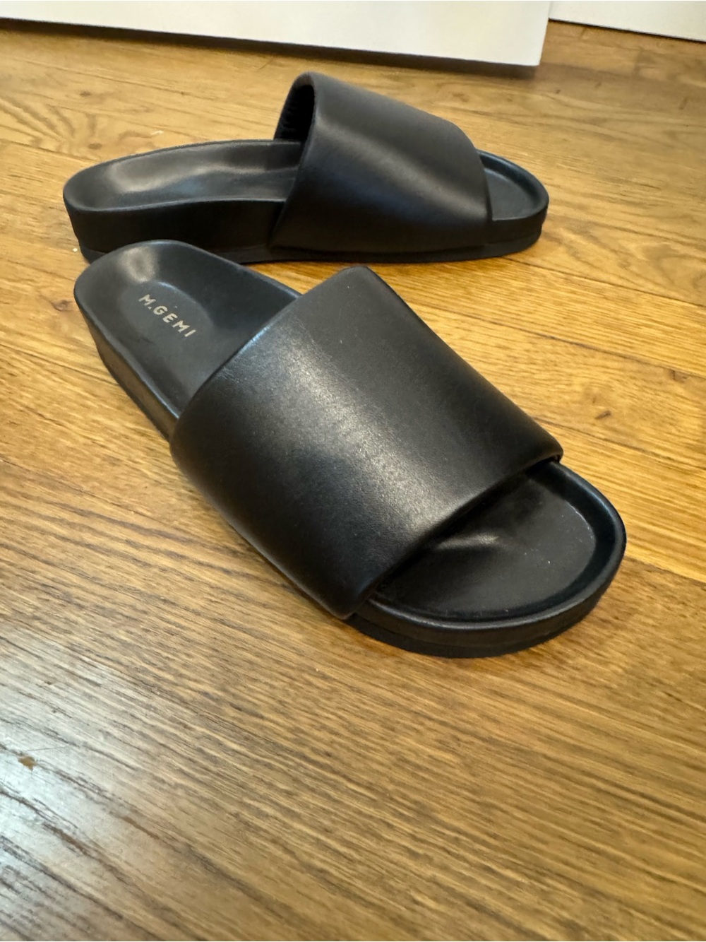 M. Gemi Matte Black Wide-strap Leather Slides - Picture 2 of 4